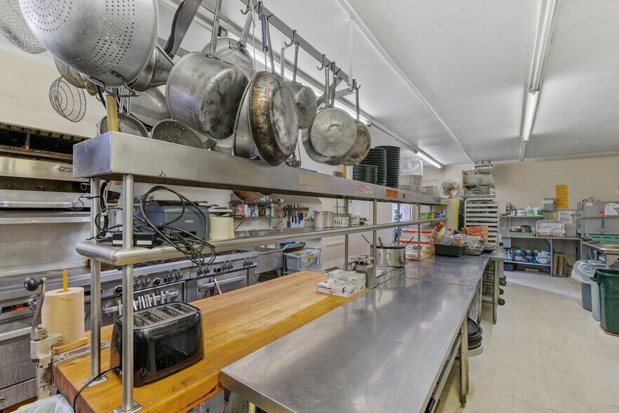 More Photos Of 2839 Rt-203, Valatie Sports And Entertainment For Sale