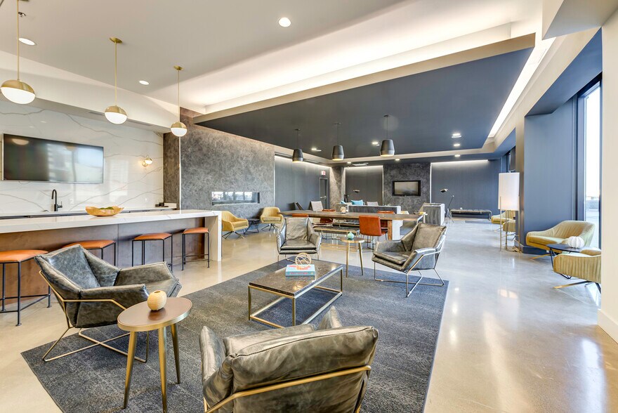 More Photos Of 80 E Rich St, Columbus Office For Lease