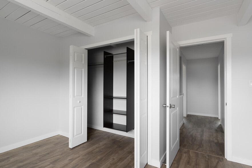 More Photos Of 470 Dogwood St, Campbell River Apartments For Sale
