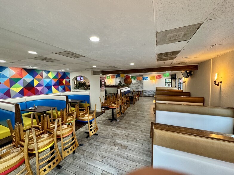 More Photos Of 195 W Granada Blvd, Ormond Beach Restaurant For Sale