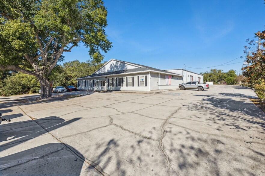 More Photos Of 320 S Tubb St, Oakland Warehouse For Sale