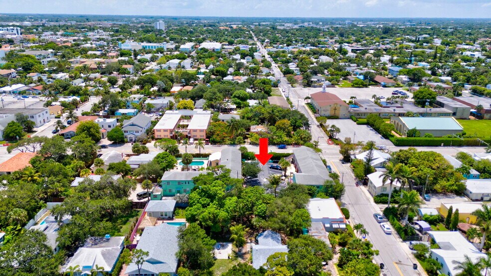 More Photos Of 320 N Federal Hwy, Lake Worth Hotel For Sale