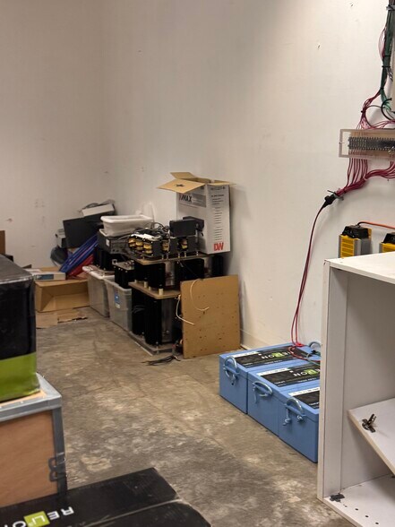 More Photos Of 161 Remington Blvd, Ronkonkoma Warehouse For Sale