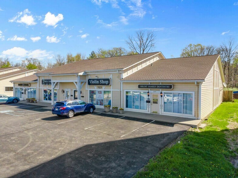 More Photos Of 1121 S Rangeline Rd, Carmel Storefront For Lease
