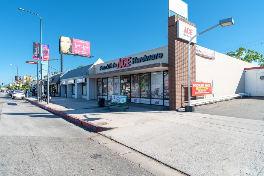 Primary Photo Of 21930-21932 Ventura Blvd, Woodland Hills Storefront For Lease