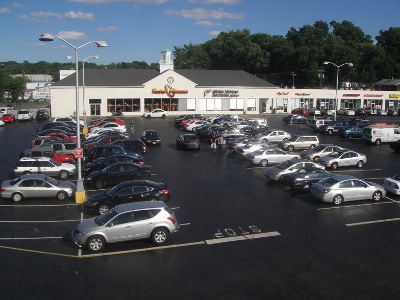 More Photos Of 434 Main Ave, Wallington Unknown For Lease