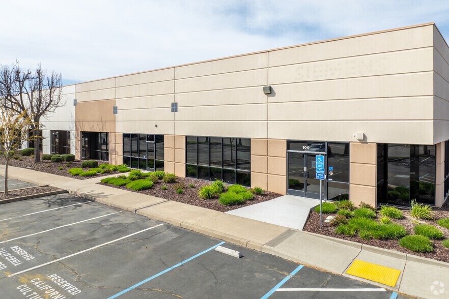 More Photos Of 3650 Industrial Blvd, West Sacramento Warehouse For Lease