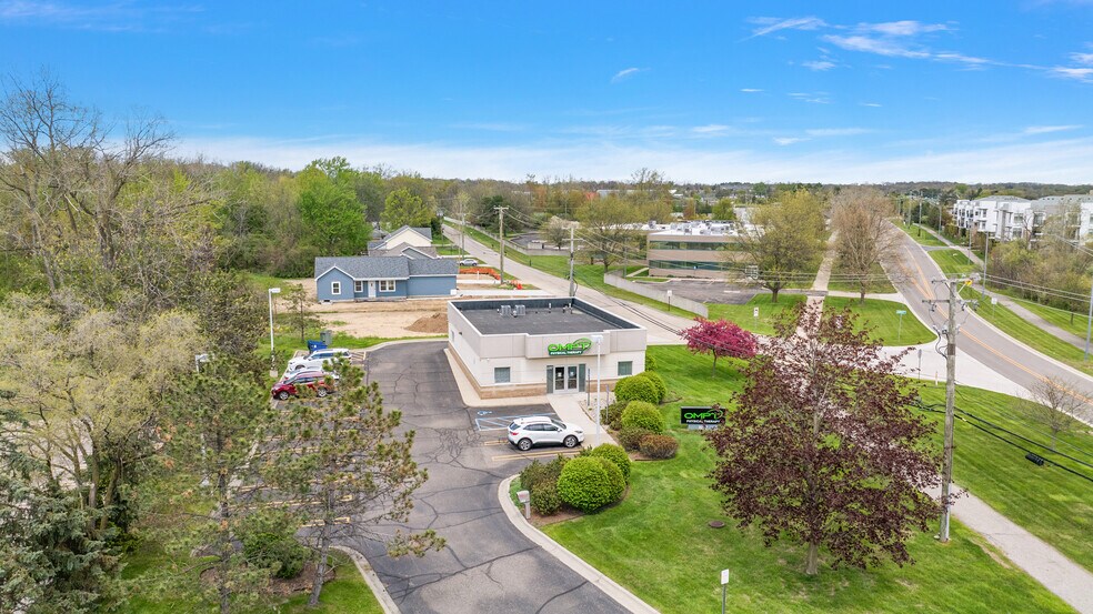 More Photos Of 3297 Five Points Dr, Auburn Hills Office For Sale