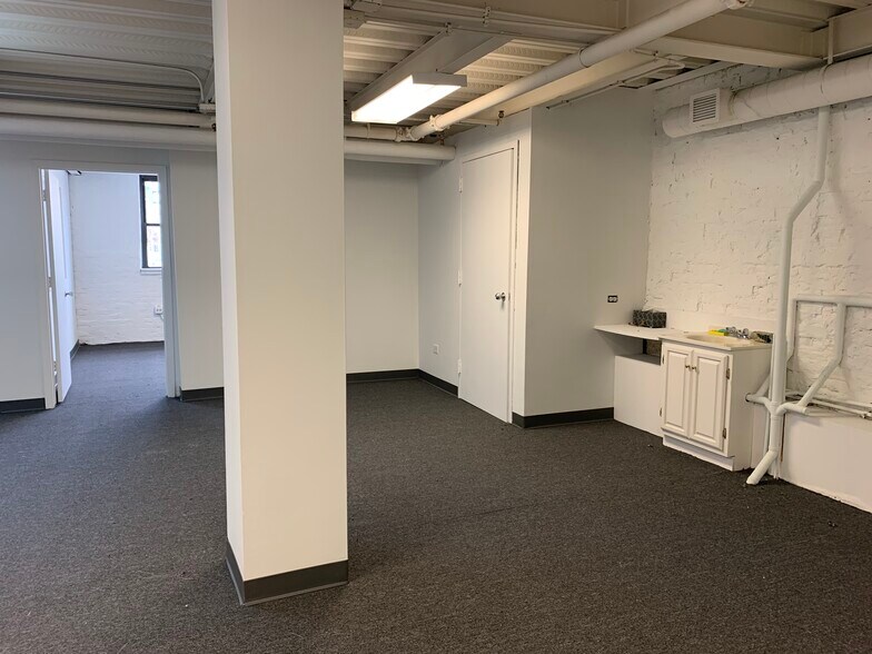 More Photos Of 1410-1440 N Kingsbury St, Chicago Manufacturing For Lease