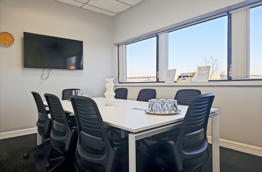 More Photos Of 125 Eugene O'Neill Dr, New London Coworking Space