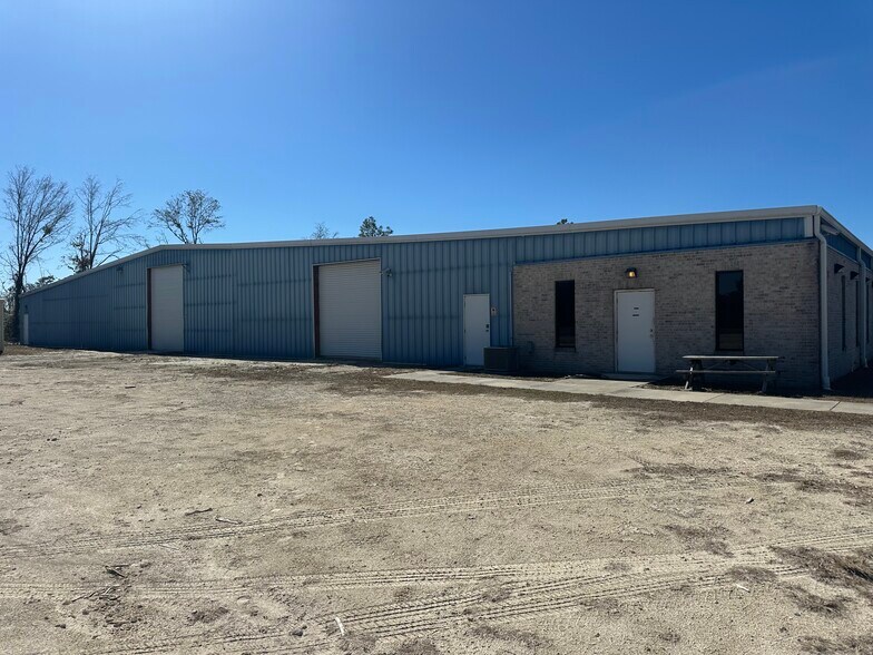 More Photos Of 4425 W US 98, Perry Manufacturing For Sale