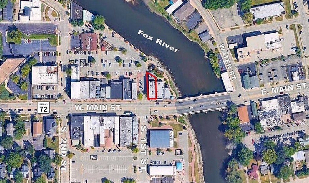 More Photos Of 98 W Main St, West Dundee Restaurant For Lease