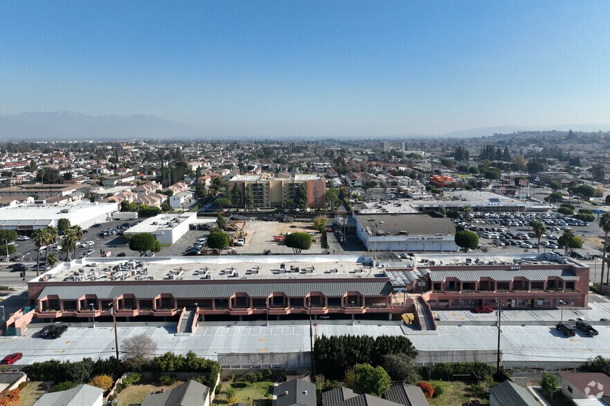 More Photos Of 141-145 N Atlantic Blvd, Monterey Park General Retail For Lease