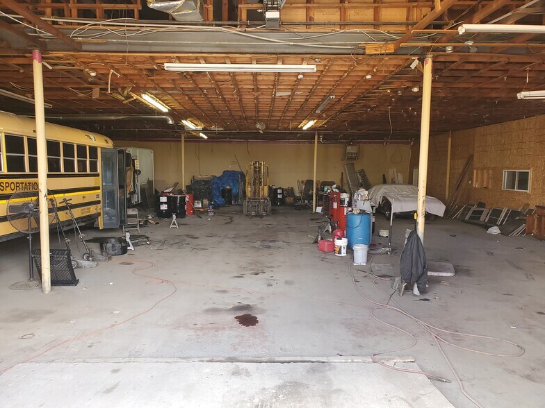 More Photos Of 4929 E McNichols Rd, Detroit Freestanding For Sale