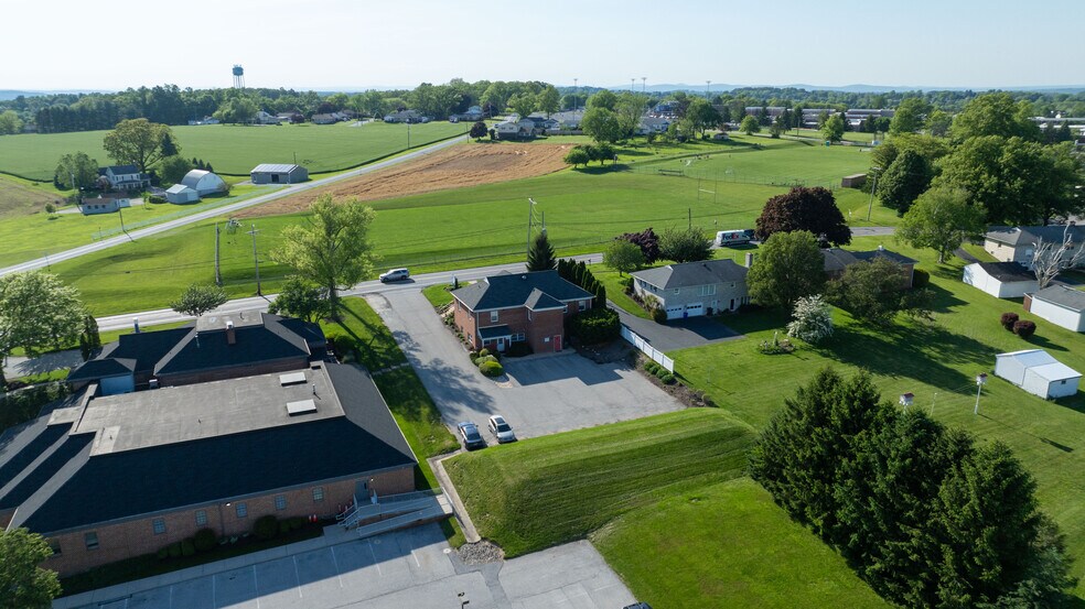 More Photos Of 735 S Pleasant Ave, Dallastown Medical For Sale