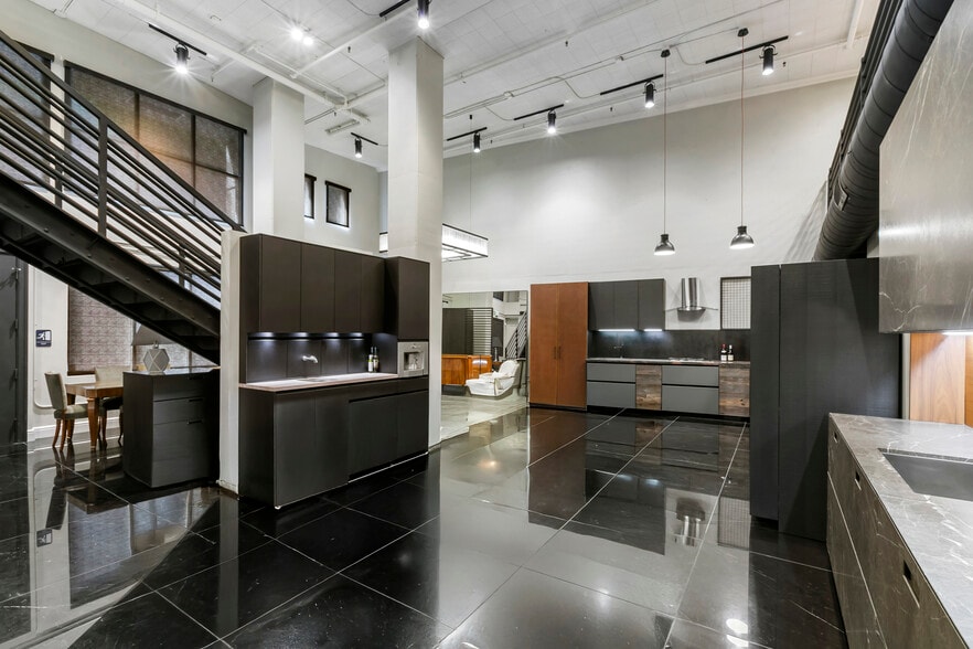 More Photos Of 1645-1649 Mission St, San Francisco Loft Creative Space For Sale