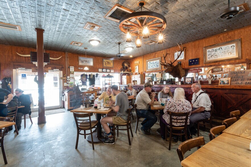 More Photos Of 311 Main St, Bandera Restaurant For Sale