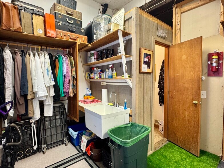 More Photos Of 9 Mill St, Greenfield Freestanding For Sale