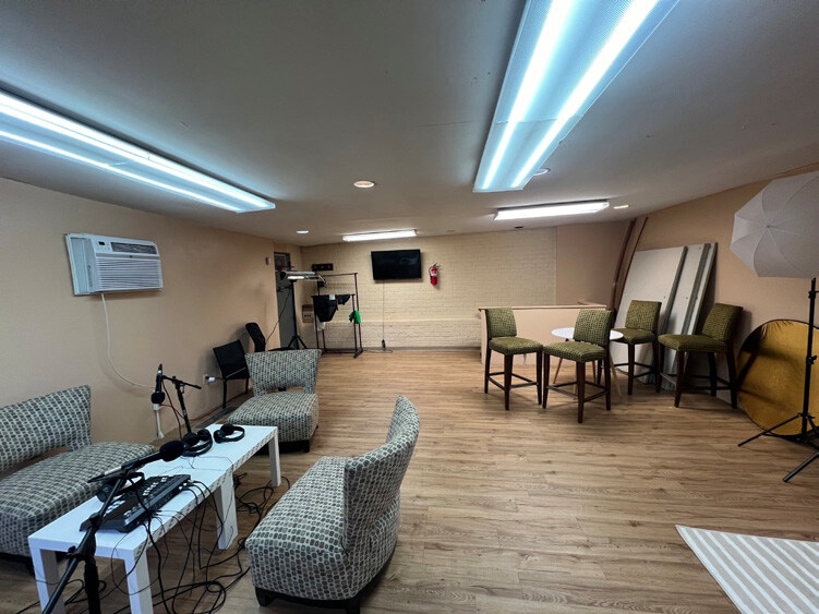 More Photos Of 211 E 123rd St, New York Warehouse For Lease