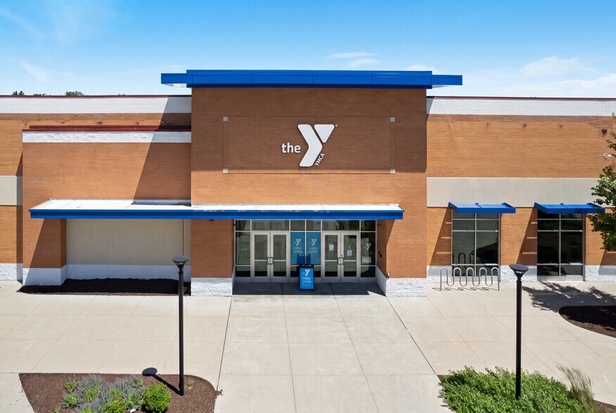 More Photos Of , Schaumburg General Retail For Sale