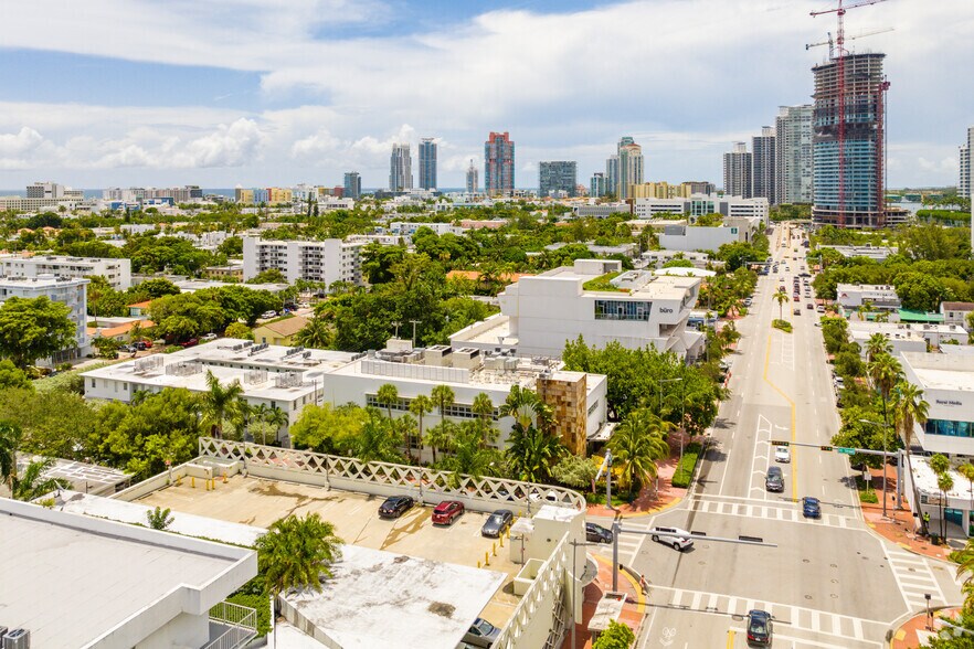 More Photos Of 955 Alton Rd, Miami Beach Restaurant For Lease