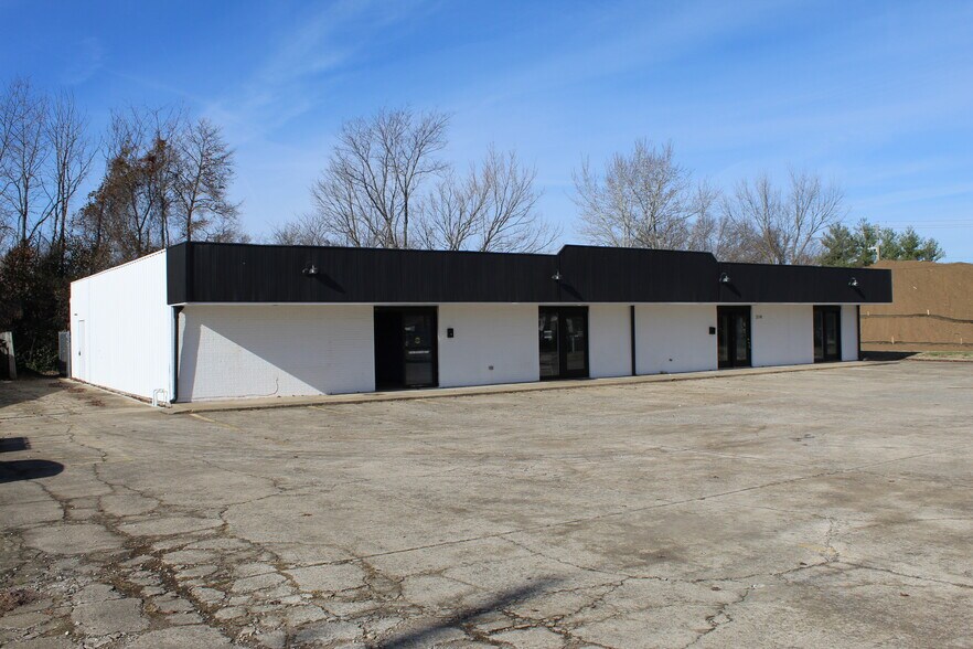 More Photos Of 310 N 13th St, Rogers Storefront Retail Office For Sale