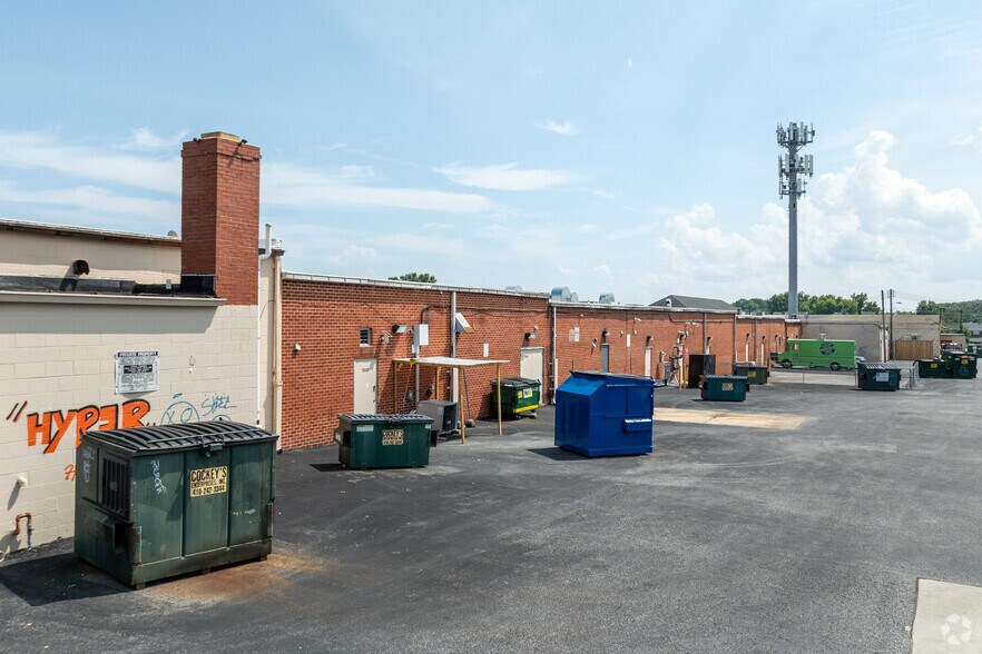 More Photos Of 1500-1550 Country Ridge, Baltimore General Retail For Sale