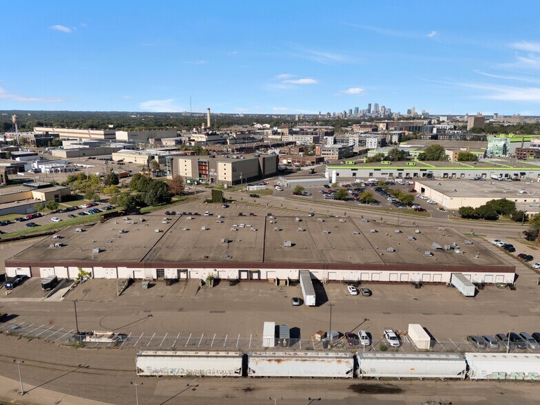 More Photos Of 652-684 Transfer Rd, Saint Paul Light Manufacturing For Lease