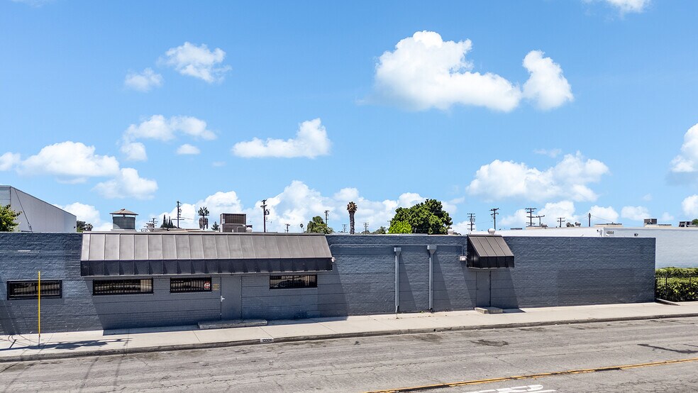 More Photos Of 12300 Denholm Dr, El Monte Warehouse For Sale