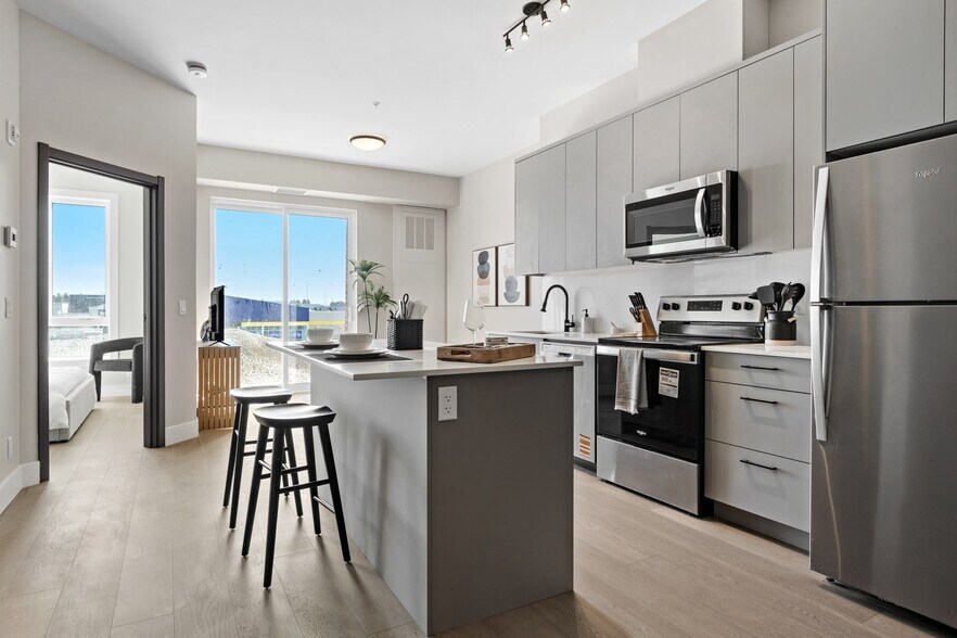 More Photos Of 180 Kanata Av, Ottawa Apartments For Lease