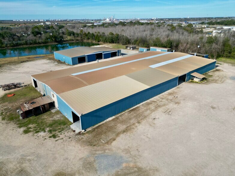 More Photos Of 4835 Bourque rd, Nederland Industrial For Lease