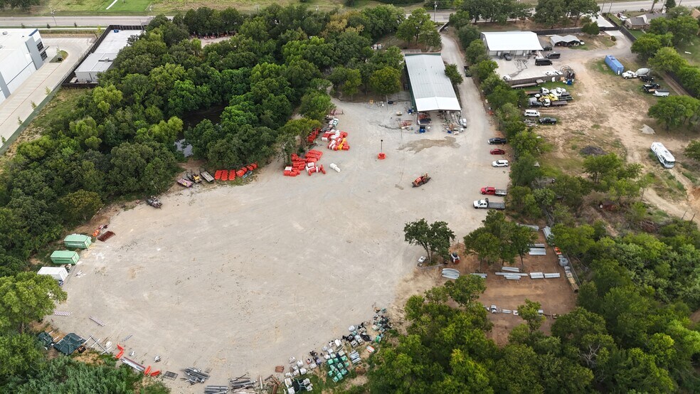 Primary Photo Of 3009 Sandy Ln, Fort Worth Warehouse For Sale