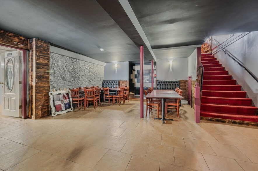 More Photos Of 200-204 Bank St, New London Storefront For Sale