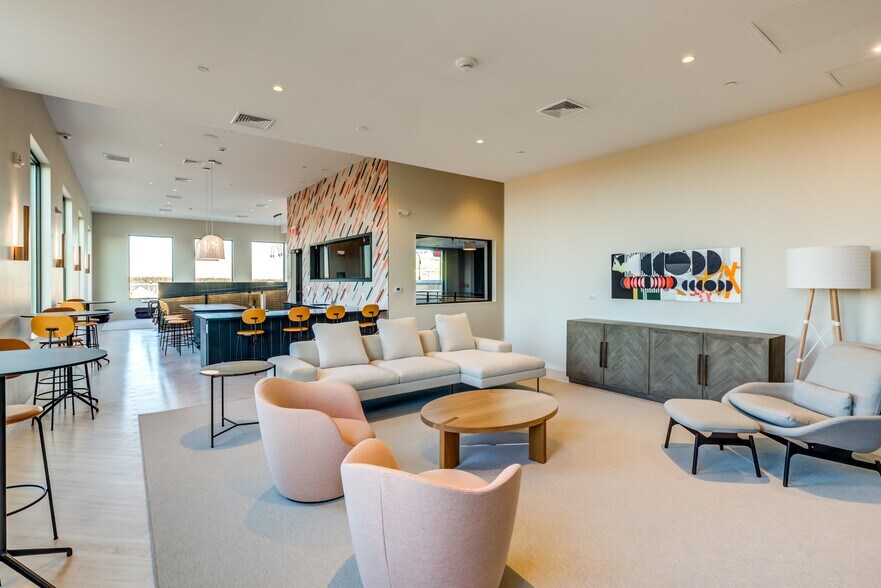 More Photos Of 39 Trotter Rd, Weymouth Apartments For Lease