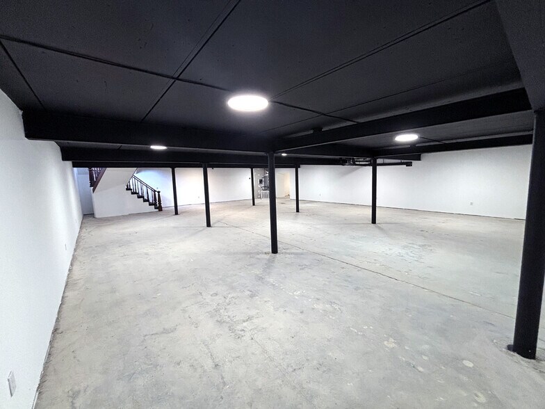 More Photos Of 4104 Hillsboro Pike, Nashville Freestanding For Sale