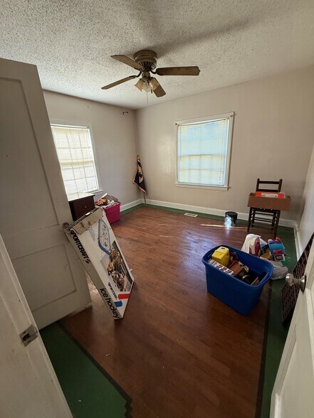 More Photos Of 317 Longwood Dr SW, Huntsville Office Residential For Sale
