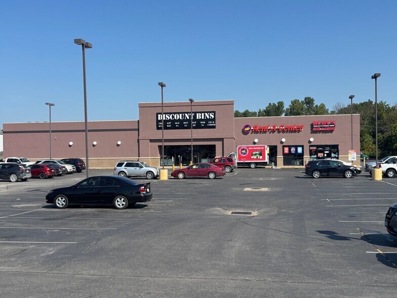 More Photos Of 3040 W Broadway Blvd, Sedalia Unknown For Lease