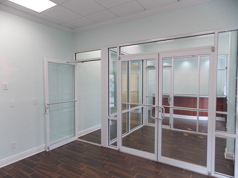 More Photos Of 7730 N Wickham Rd, Melbourne Office For Lease