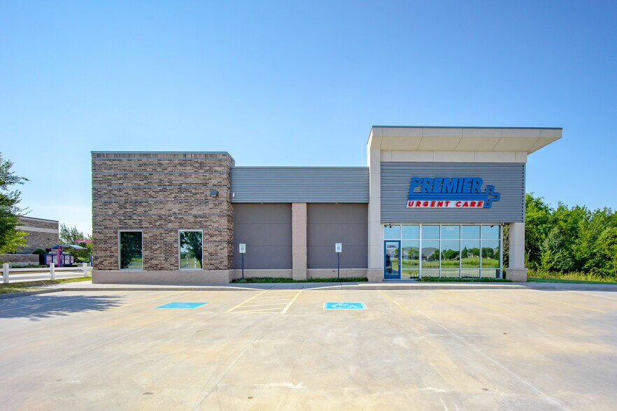 More Photos Of 2804 SW 134th St, Oklahoma City Medical For Sale