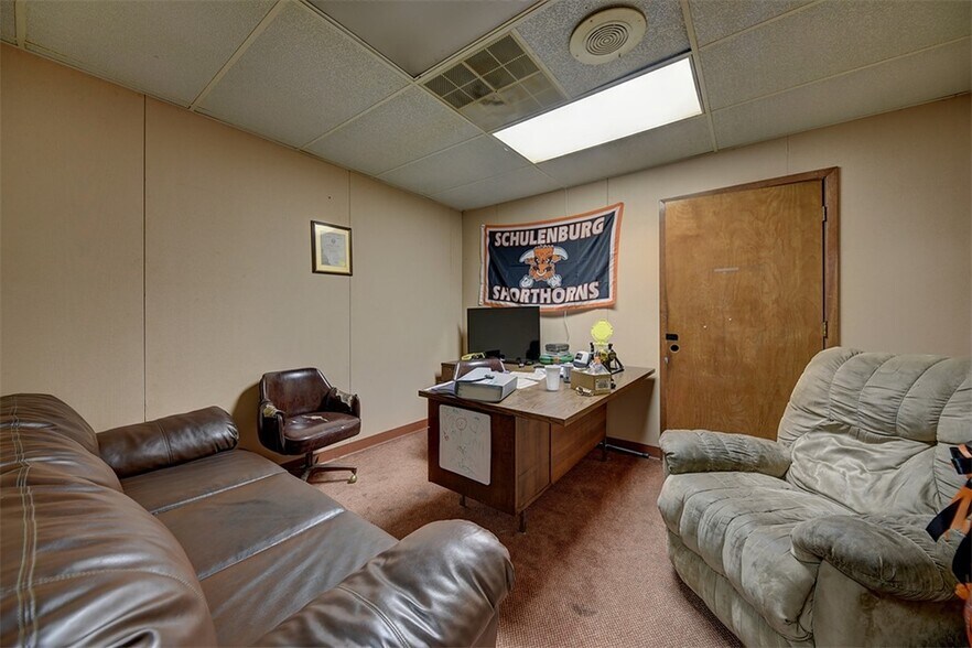 More Photos Of 233 College St, Schulenburg Sports And Entertainment For Sale