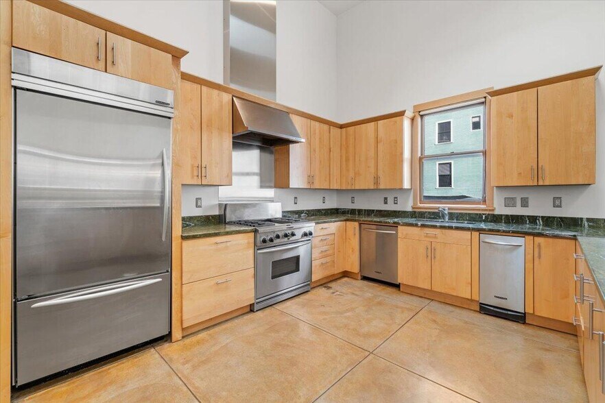 More Photos Of 507 2nd St, Eureka General Retail For Sale