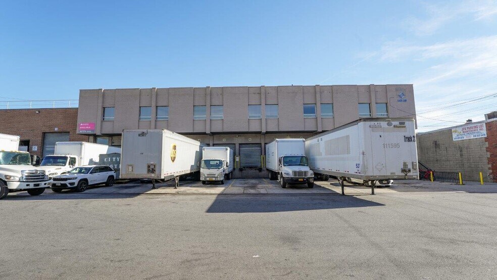 More Photos Of 147-29 182nd St, Jamaica Warehouse For Lease