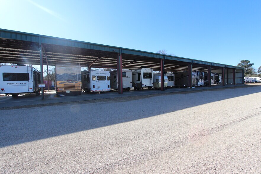 More Photos Of 120 County Road 42000, Paris Trailer Camper Park For Sale