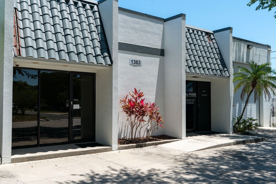 More Photos Of 1363 22nd St N, Saint Petersburg Manufacturing For Lease