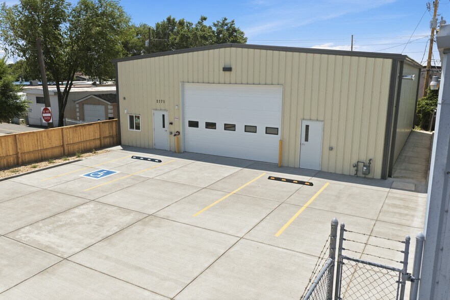 Primary Photo Of 5275 Adams St, Denver Warehouse For Sale