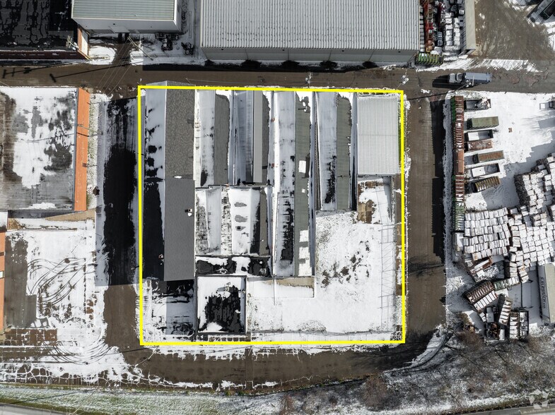 More Photos Of 400 Cherry Ave SE, Canton Manufacturing For Lease