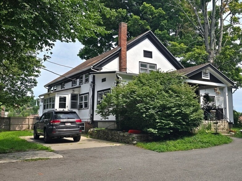 Primary Photo Of 1 Cheney St, Orange Apartments For Sale