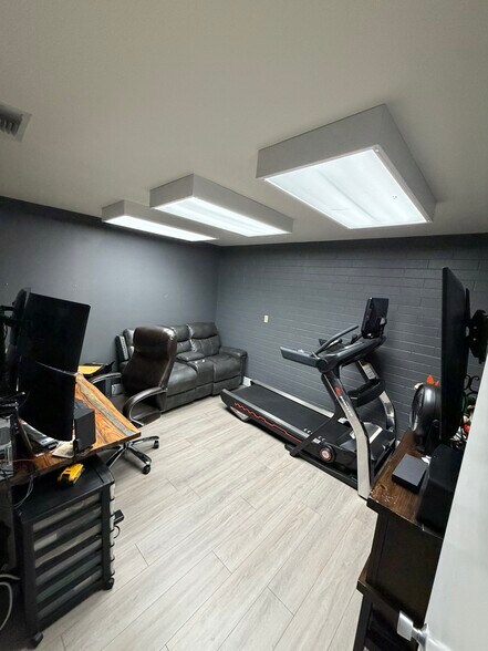 More Photos Of 5905 Brockton Ave, Riverside Office For Sale