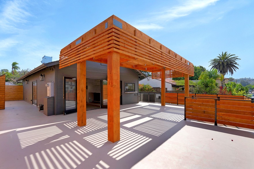 Primary Photo Of 2540 Congress St, San Diego Restaurant For Lease