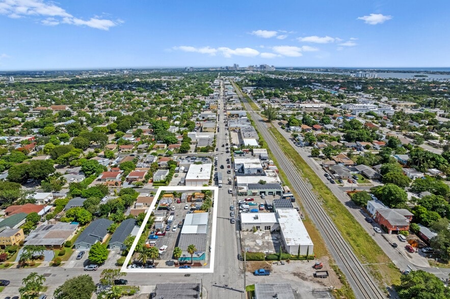 More Photos Of 5913 Georgia Ave, West Palm Beach Service For Lease